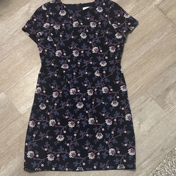 LOFT Dresses & Skirts - LOFT Navy Floral Mini Dress